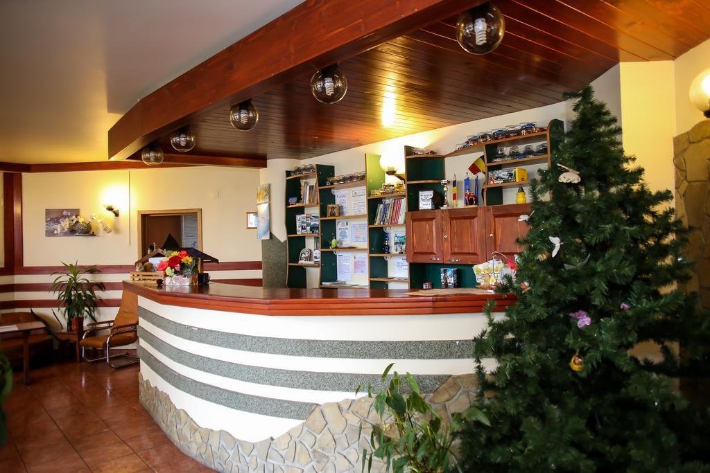 Hotel Silva วาตราดอร์เนย์ ภายนอก รูปภาพ